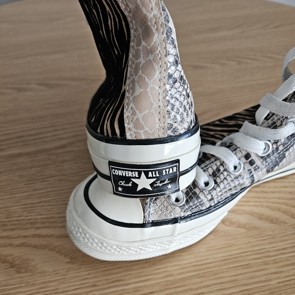Converse - Picture 5 of 10